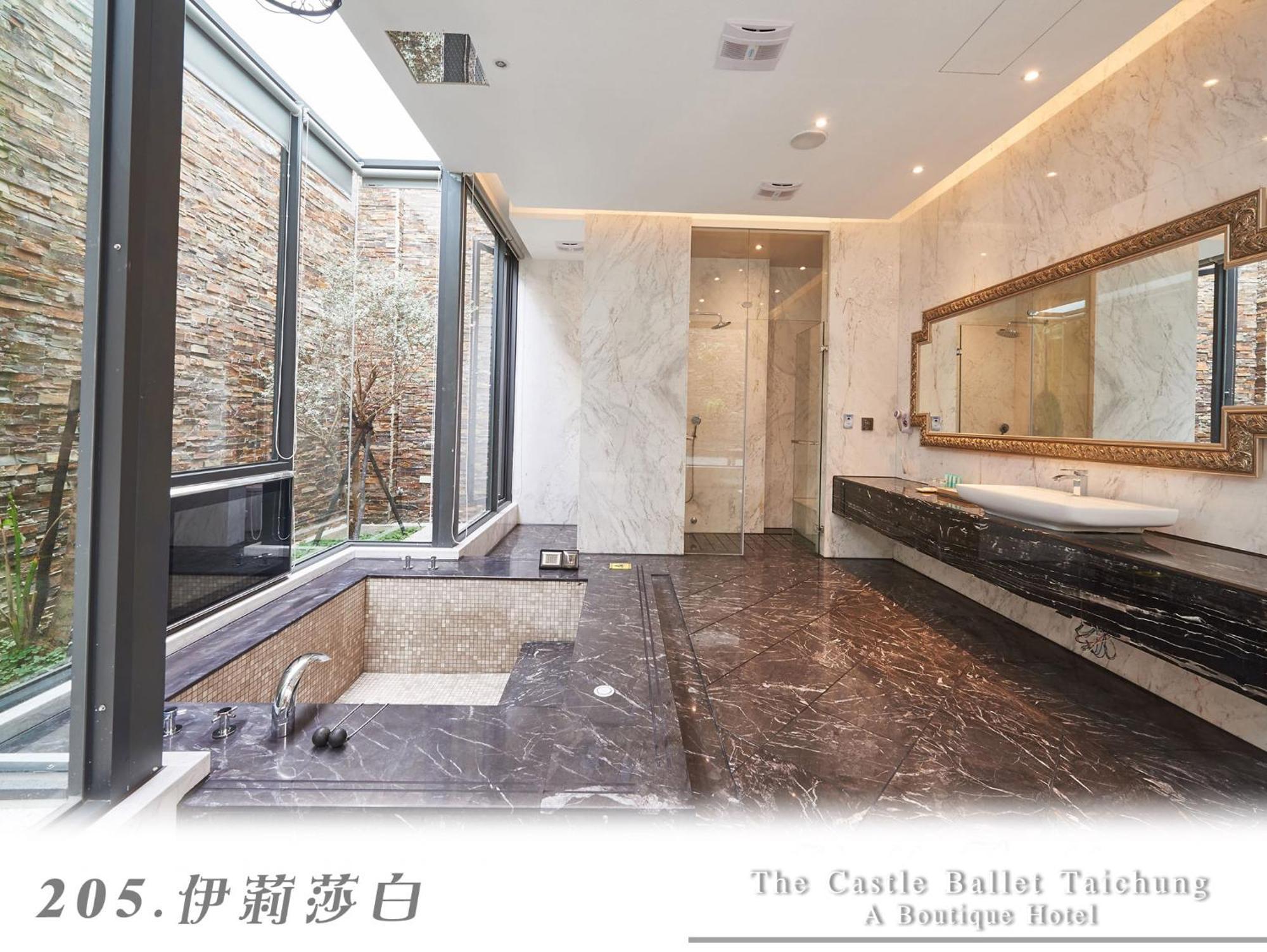 The Castle Ballet Taichung A Boutique Hotel Buitenkant foto