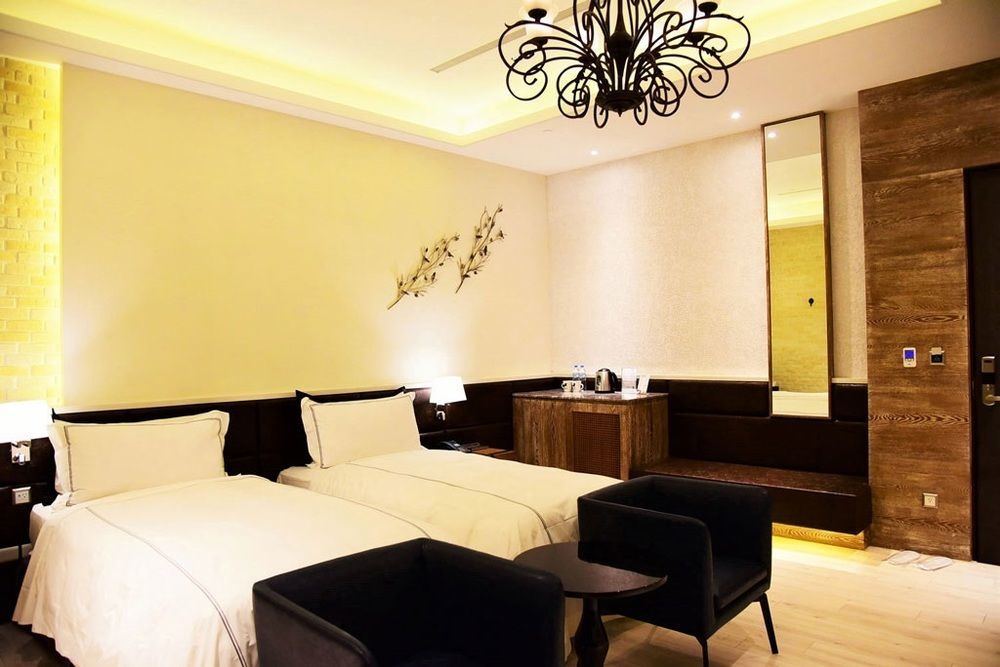The Castle Ballet Taichung A Boutique Hotel Buitenkant foto