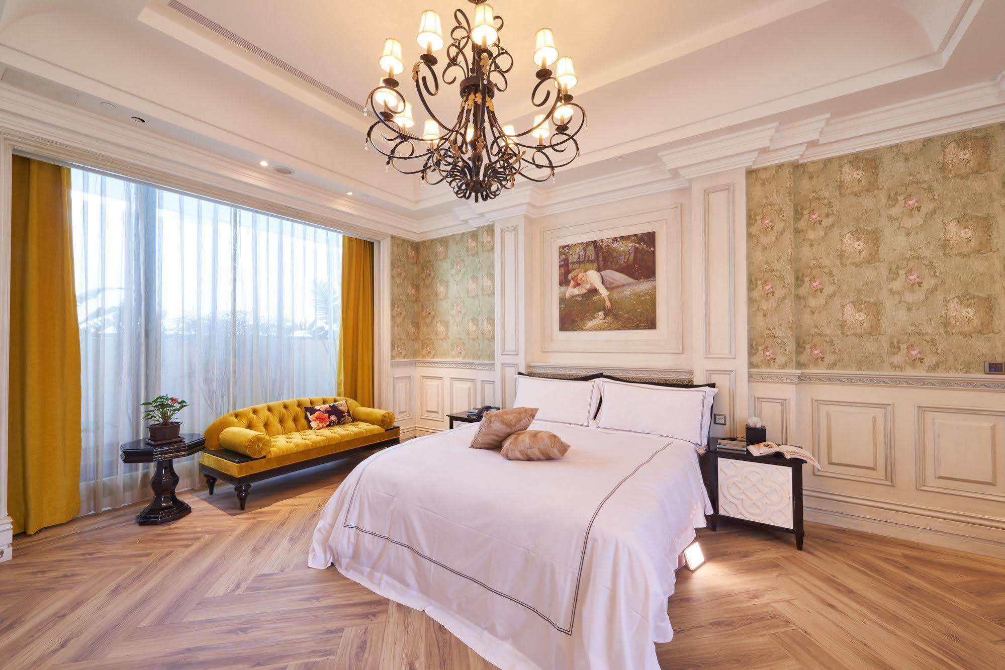 The Castle Ballet Taichung A Boutique Hotel Buitenkant foto