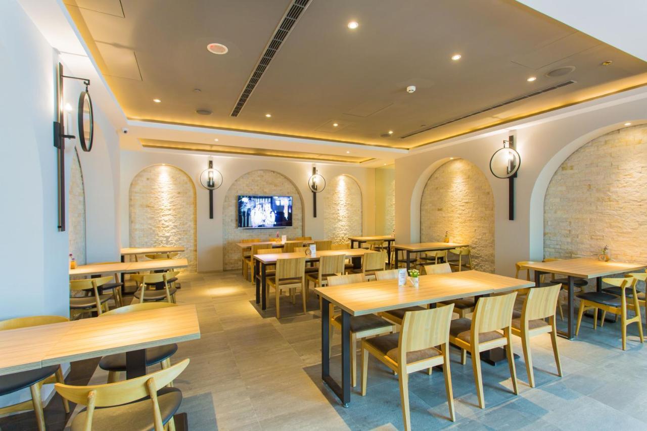 The Castle Ballet Taichung A Boutique Hotel Buitenkant foto